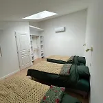 Hébergement de vacances L'atelier 7 *